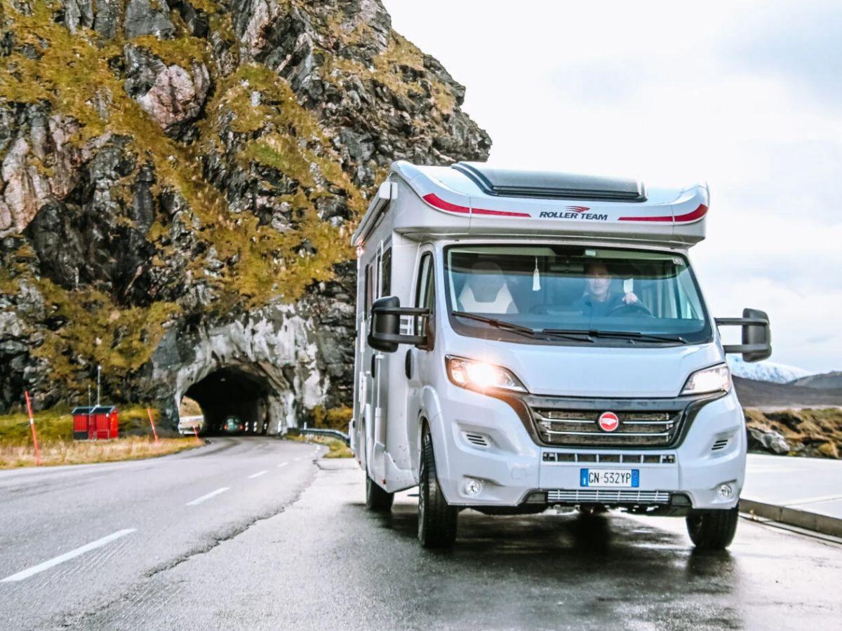 Roller Team Kronos 294 TL: Autocaravana perfilada familiar
